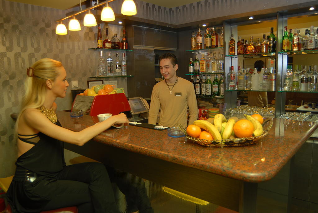 Hotel Unikat Velingrad Exterior photo